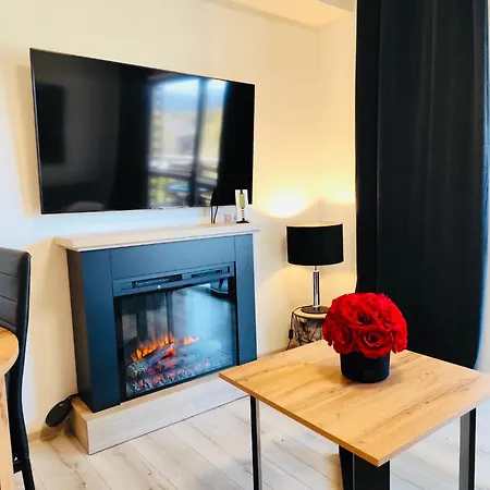 شقة Zloty Jelen - Z Kominkiem - Scisle Centrum Miasta- Sauna - Widok Na Gory *